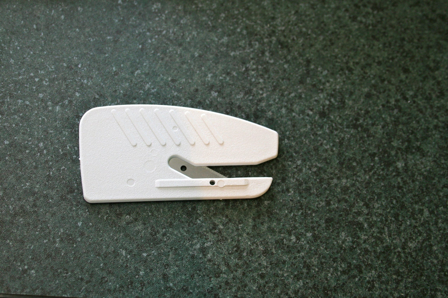 Roll Film Cutter