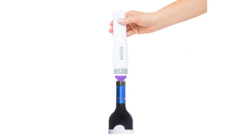 electric vacuum pump BVP100 on wine bottle